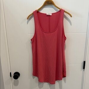 Zenana Outfitters Coral Tank Top size large